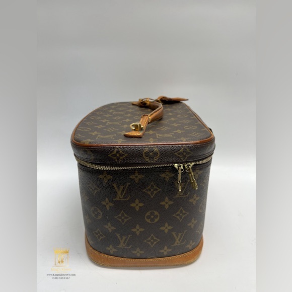 Louis Vuitton Monogram Vanity - Picture 4 of 14